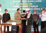 HUT ke-10 Tungkal Jaya, Bupati Muba Beri Banyak Hadiah