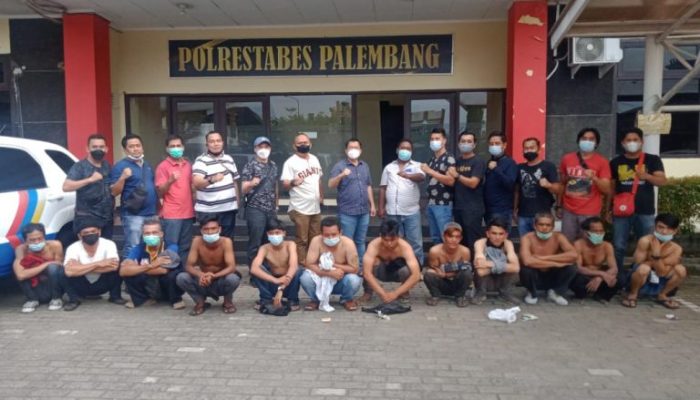 Poltabes Palembang Amankan Sekelompok Diduga Preman dan Juru Parkir Liar