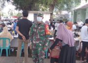 Babinsa Koramil 401-03/Sekayu Dampingi Puskesmas Balai Agung Sukseskan Vaksinasi