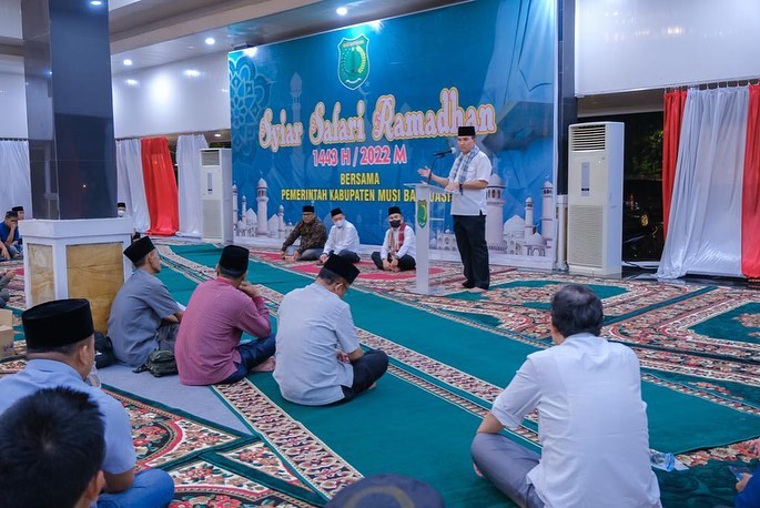 Plt Bupati Beni Hernedi Safari Ramadhan Dan Tarawih Bersama Wartawan