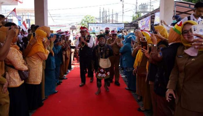 Gubernur Jabar Resmikan Monumen Bendera Merah Putih Garut