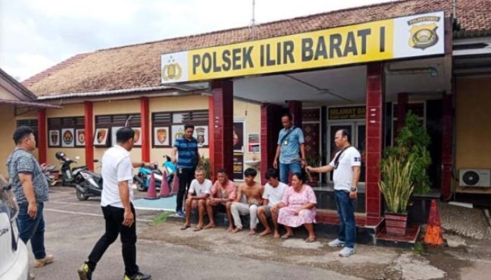 Penyerangan Satu Keluarga, Lima Pelaku Diamankan Polisi di Palembang