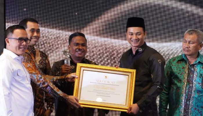 Desa Bukit Selabu Raih Anugerah Award Desa Cinta Statistik 2022