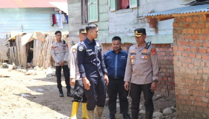 Kapolres Lahat Terus Memonitor Pemulihan Pasca Banjir Bandang